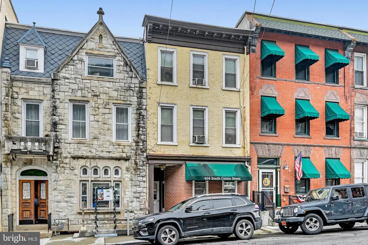 404 S Centre St, Pottsville, PA 17901 - #1
