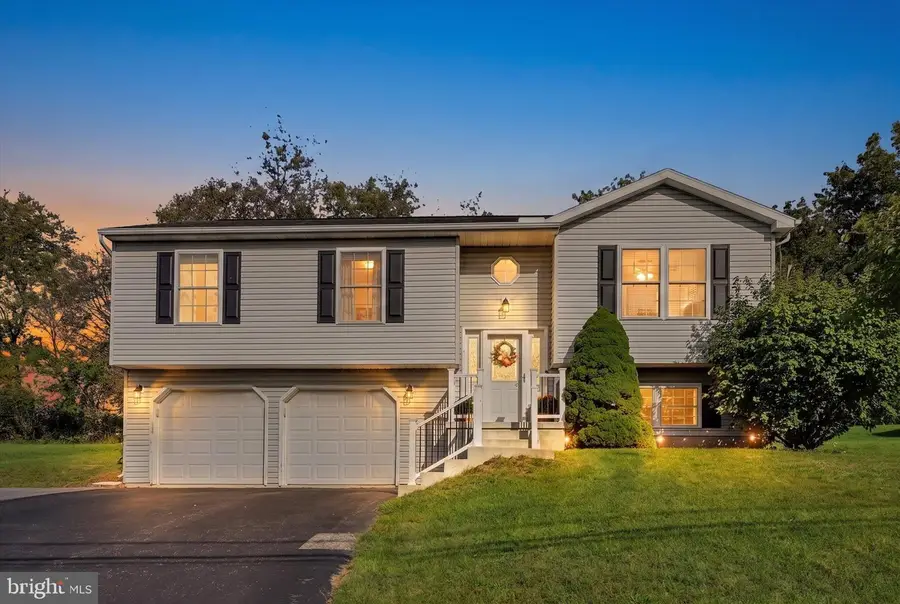 1718 Running Deer Dr, Auburn, PA 17922 - #3
