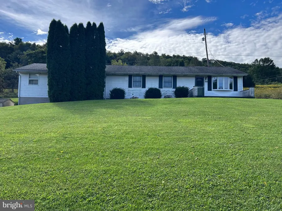 299 Little Mountain Rd, Ringtown, PA 17967 - #2