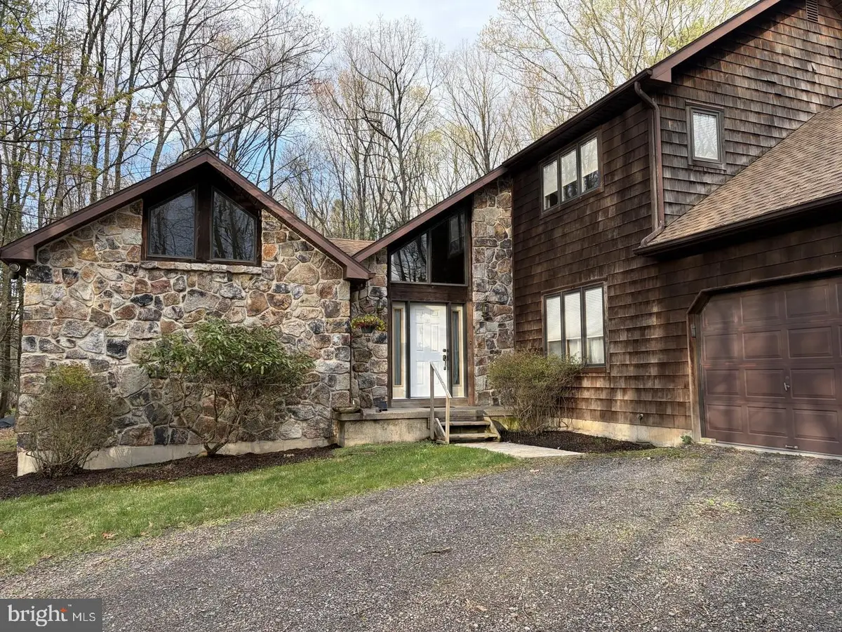 39 Deere Ln, Andreas, PA 18211 - #1