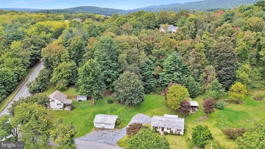 45 N Lake Dr, Pottsville, PA 17901 - #2