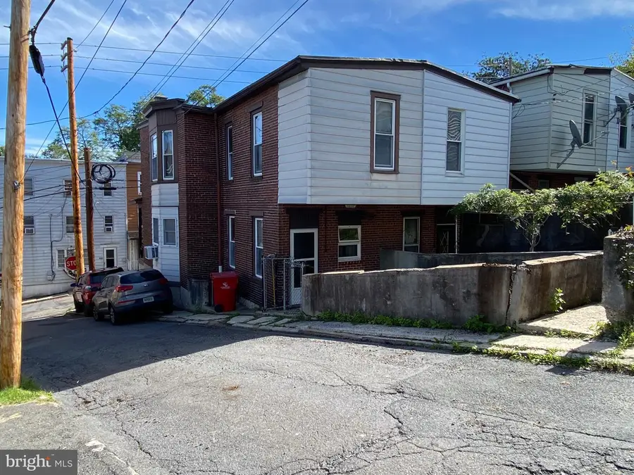 305 S 2nd St, Pottsville, PA 17901 - #3