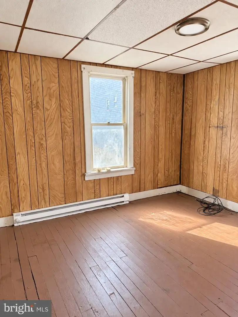 1100 E Pine St, Mahanoy City, PA 17948 - #3
