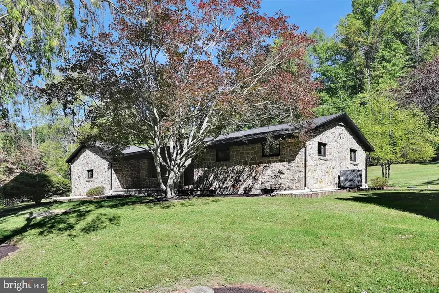 11 Locust Ln, Orwigsburg, PA 17961 - #2
