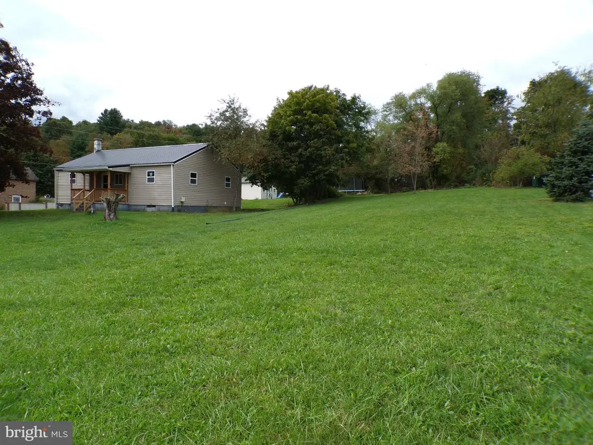 562 S Suedberg Rd, Pine Grove, PA 17963 - #1