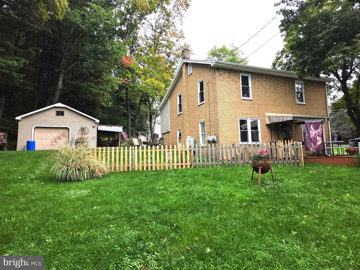 2 S Sunnylane Rd, Pottsville, PA 17901 - #1