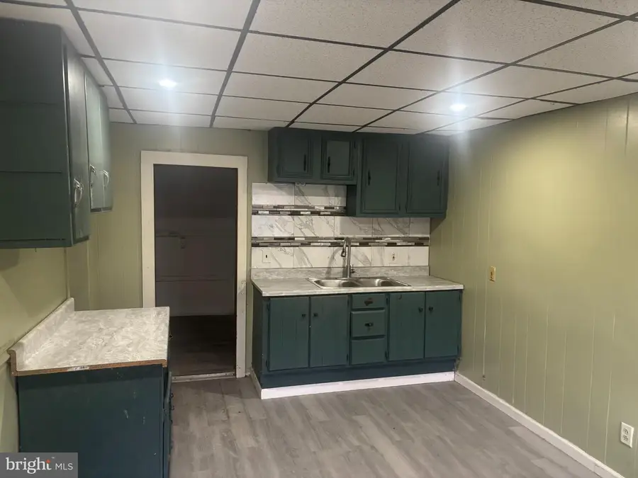 321 Peacock St, Pottsville, PA 17901 - #2