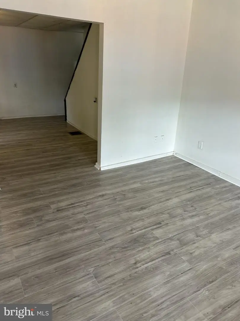 321 Peacock St, Pottsville, PA 17901 - #3