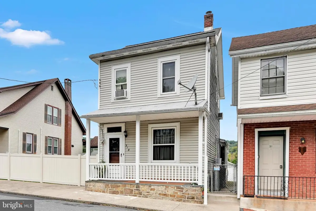 318 W Washington St, Auburn, PA 17922 - #1