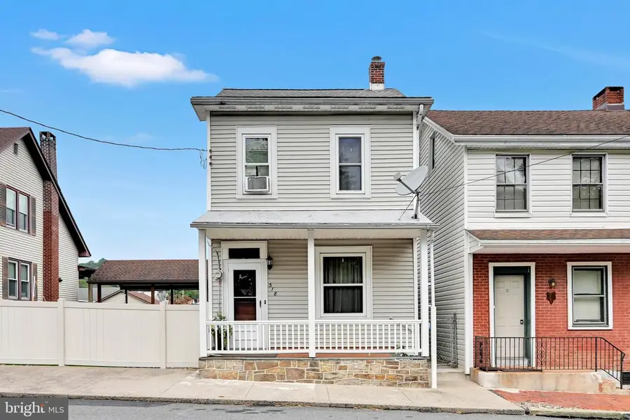 318 W Washington St, Auburn, PA 17922 - #2