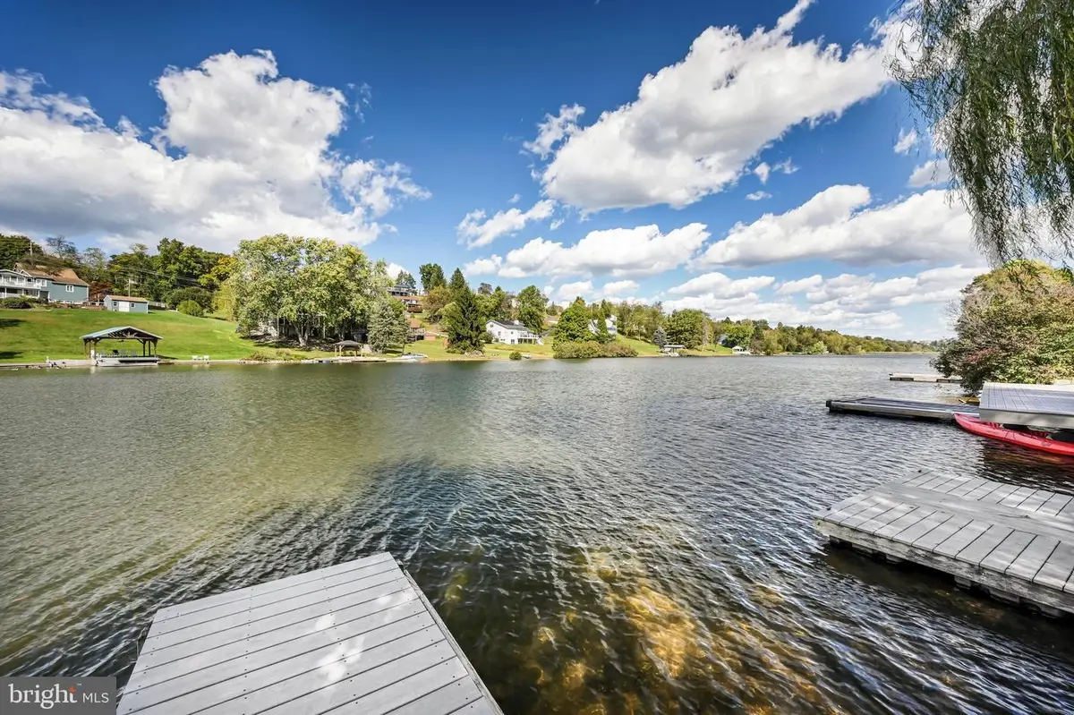 452 Wynonah Dr, Auburn, PA 17922 - #1