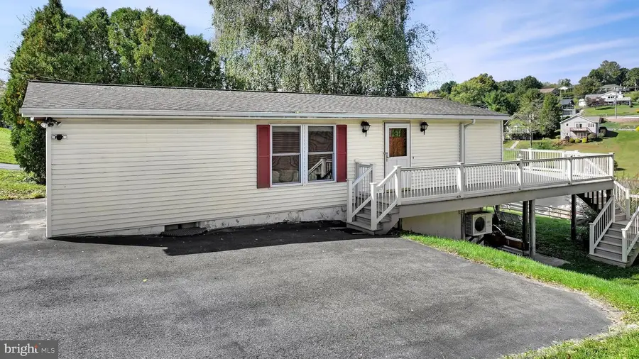 452 Wynonah Dr, Auburn, PA 17922 - #3