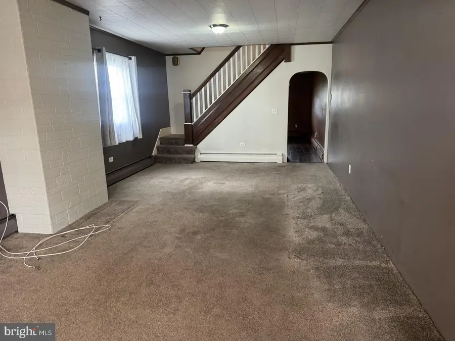 317 S Nice St, Frackville, PA 17931 - #2