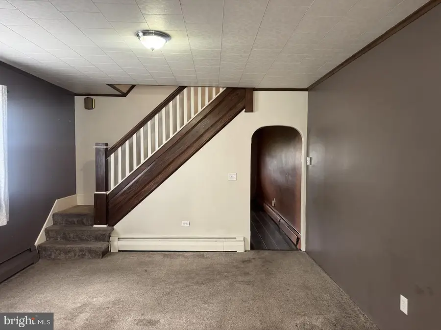 317 S Nice St, Frackville, PA 17931 - #3