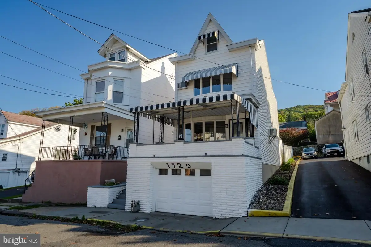 1729 W Norwegian St, Pottsville, PA 17901 - #1