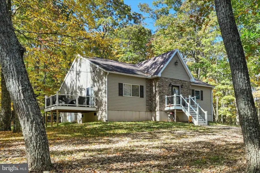 322 N Spring Mountain Dr, Zion Grove, PA 17985 - #2