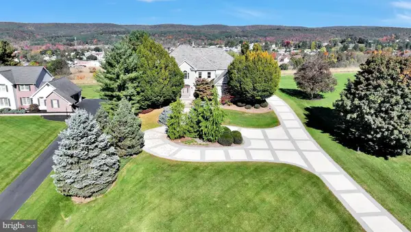 3010 Ridgeview Dr, ORWIGSBURG, PA 17961