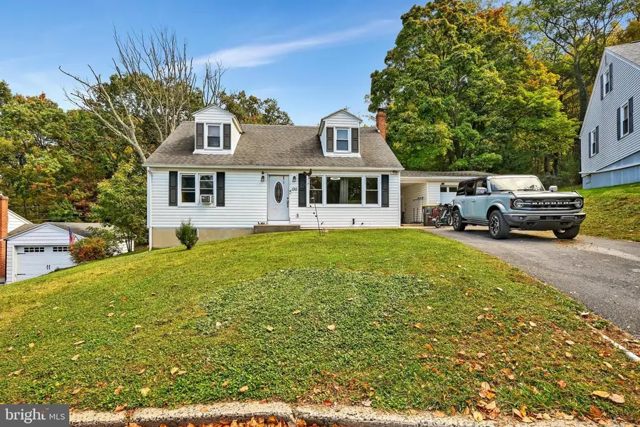 130 Mahantongo Dr, Pottsville, PA 17901 - #2