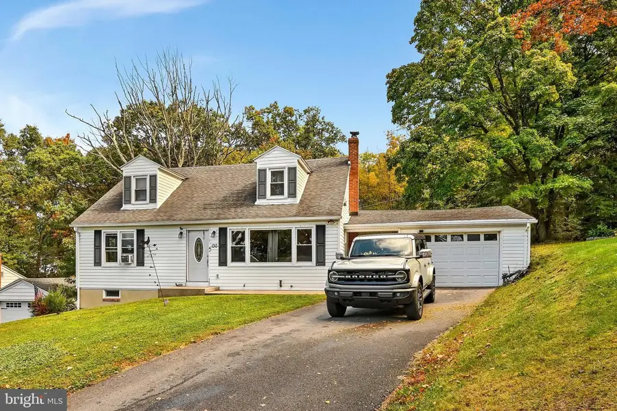 130 Mahantongo Dr, Pottsville, PA 17901 - #3