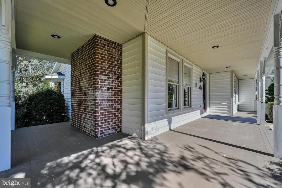 8 Tall Oaks Dr, Pottsville, PA 17901 - #3