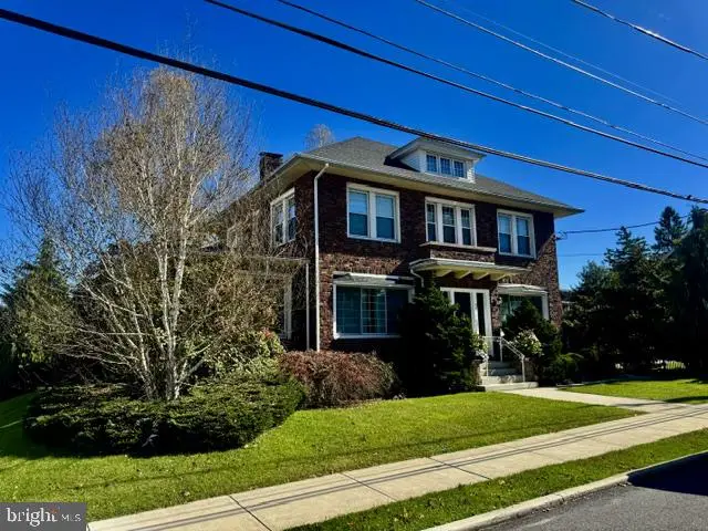77 N Center St, Frackville, PA 17931 - #2