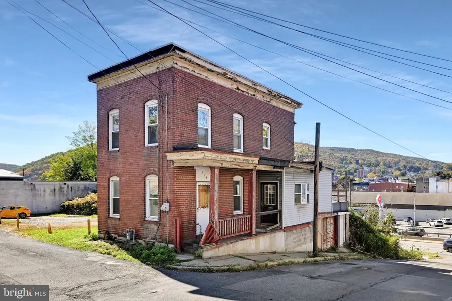 319 E Race St, Pottsville, PA 17901 - #3