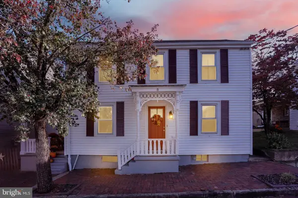 323 Market St, AUBURN, PA 17922