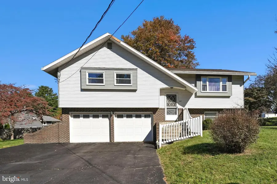 627 Hope Ave, Orwigsburg, PA 17961 - #2