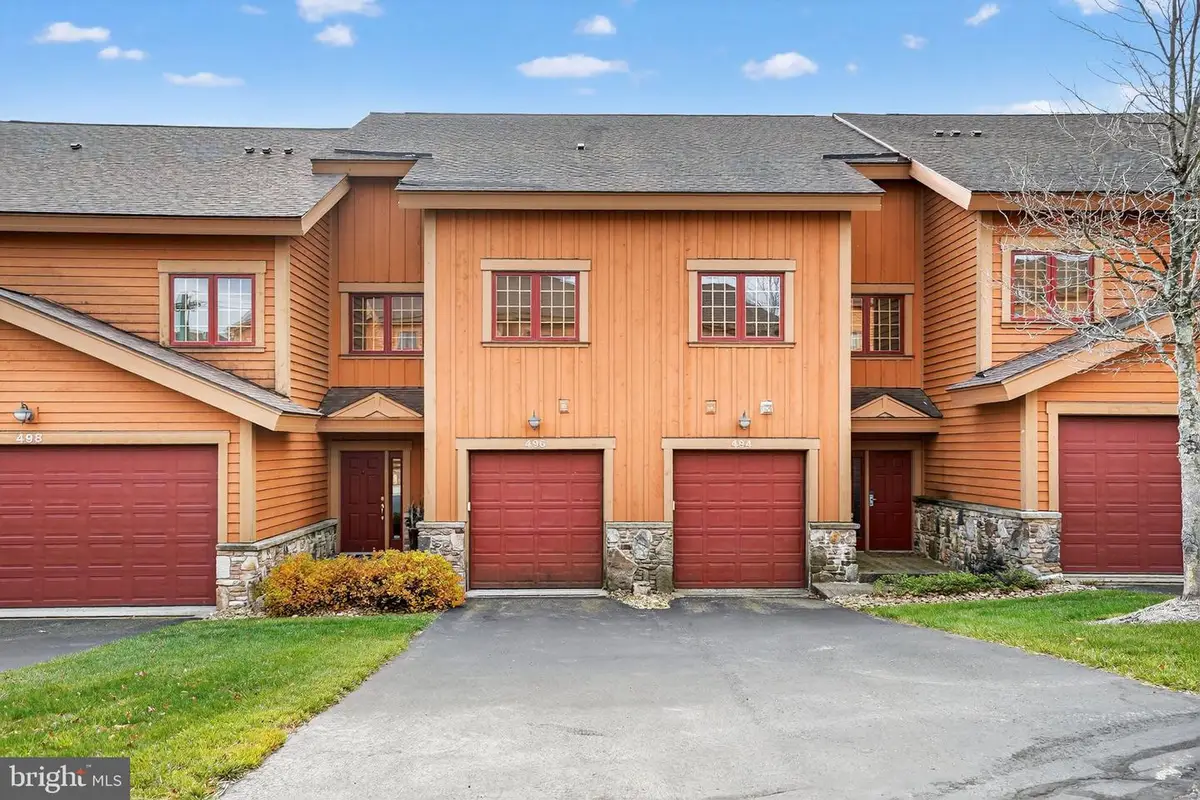 496 Southwind Cir, Middlecreek Township, PA 15622 - #1