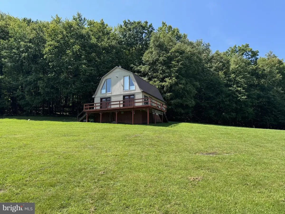 1085 Stearns Rd, New Milford, PA 18834 - #1