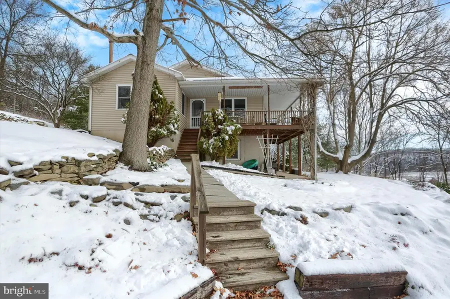 83 Woodpecker Dr, Mount Pleasant Mills, PA 17853 - Image #3