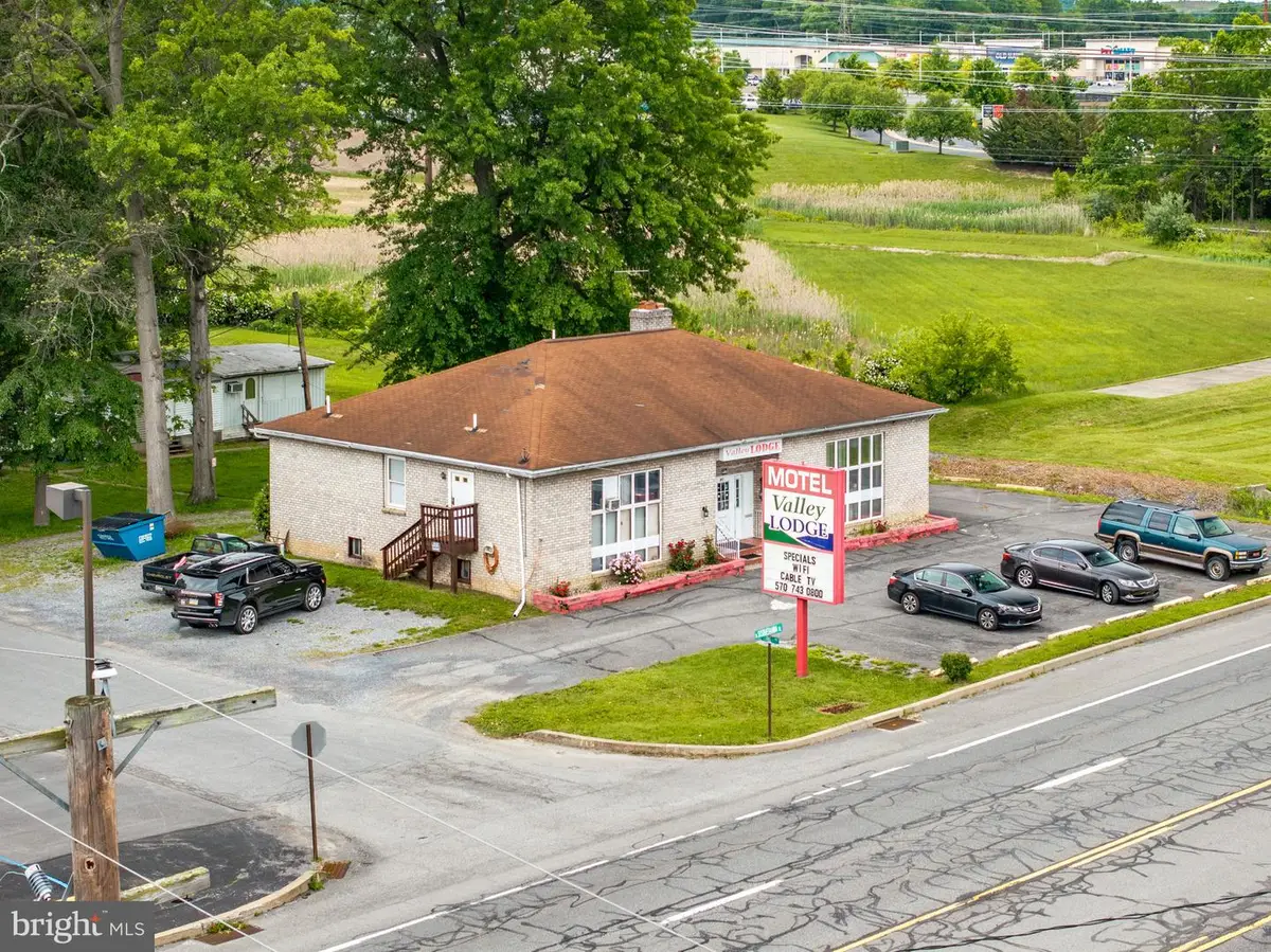 2103 N Susquehanna Trail, Selinsgrove, PA 17870 - #1