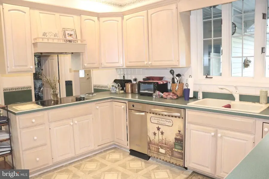 620 Stonebridge Dr, Selinsgrove, PA 17870 - #3