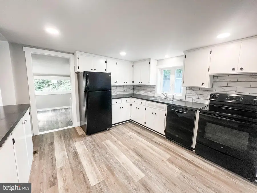 500 W Market, Beavertown, PA 17813 - #3