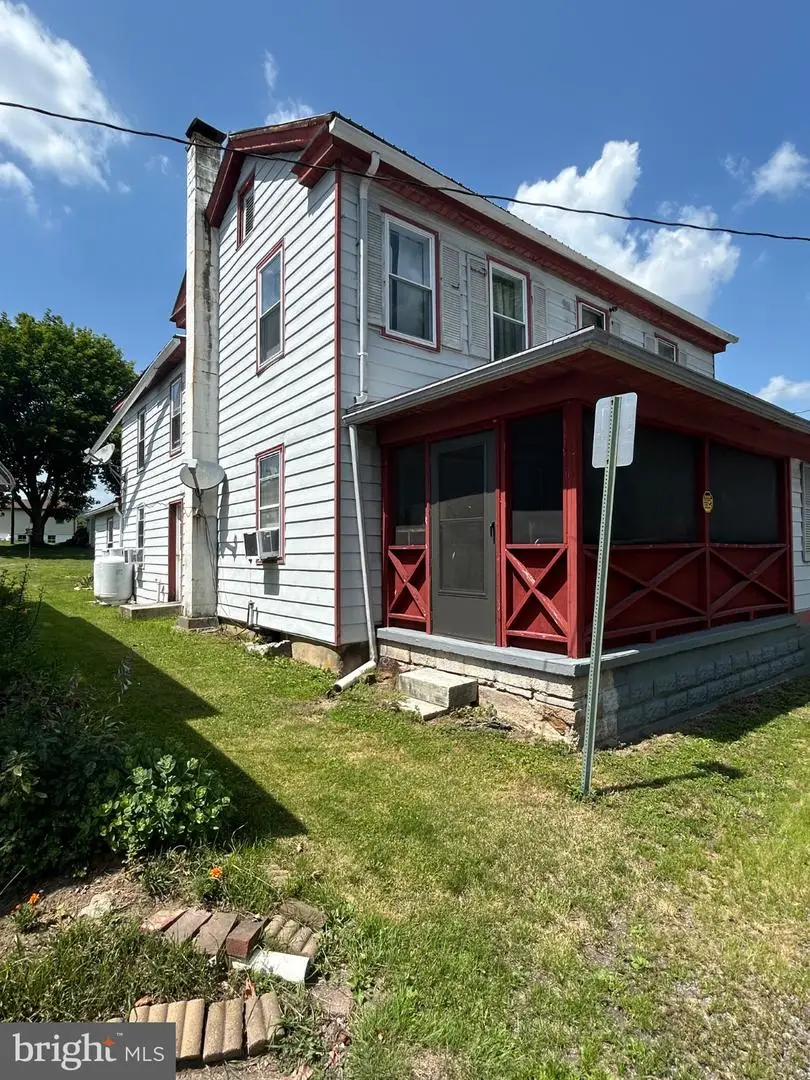 16 E Church St, Freeburg, PA 17827 - #3