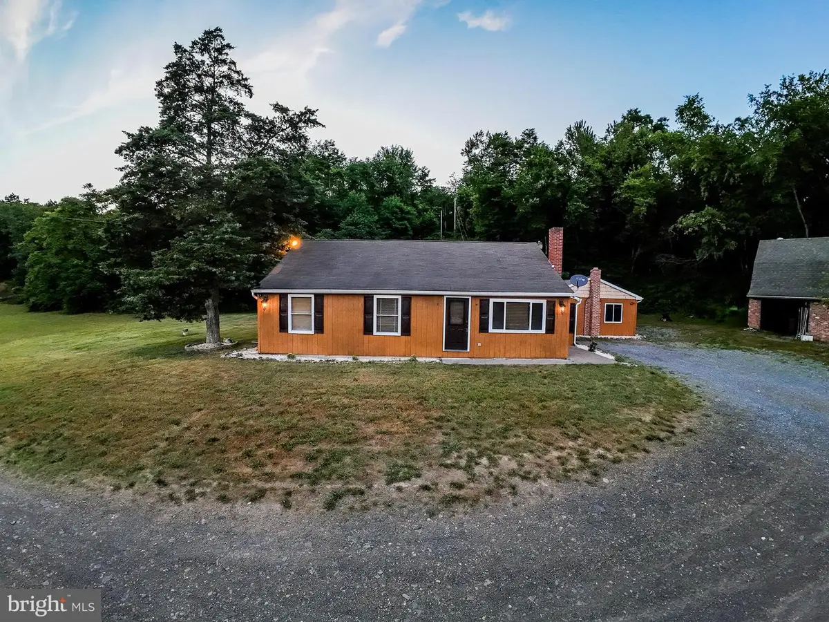 7384 S Susquehanna Trl, Port Trevorton, PA 17864 - #1