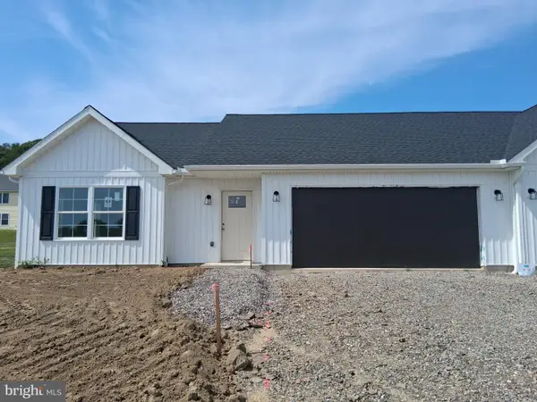 146 St Andrews Way, SELINSGROVE, PA 17870