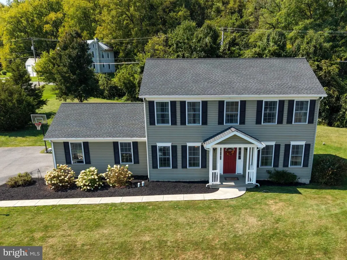 3 Creekside Dr, Selinsgrove, PA 17870 - #1