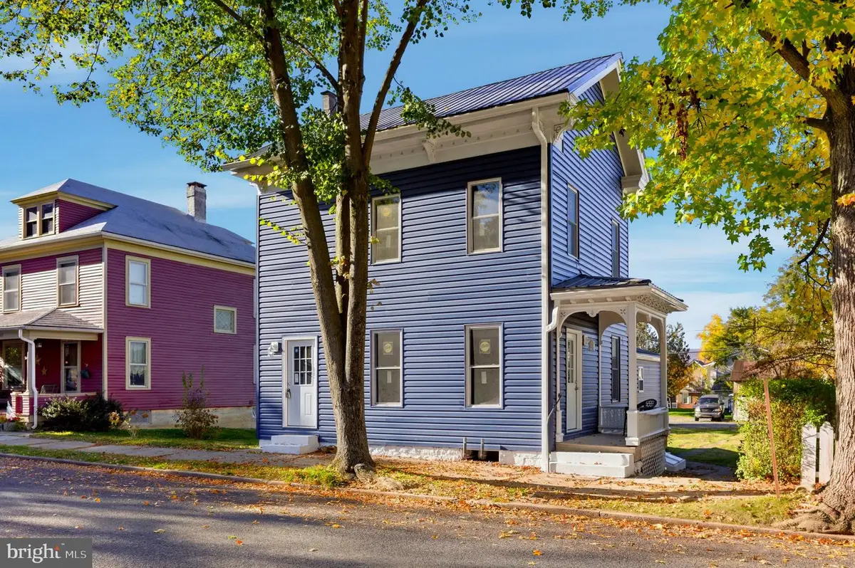 606 Market St, Mifflinburg, PA 17844 - Image #1