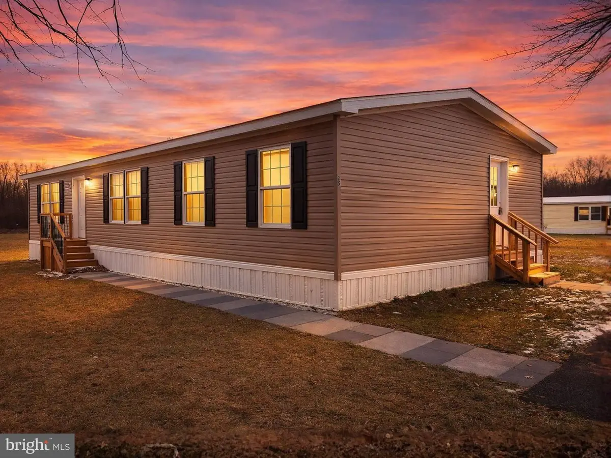 15 Ann St, Mifflinburg, PA 17844 - #1