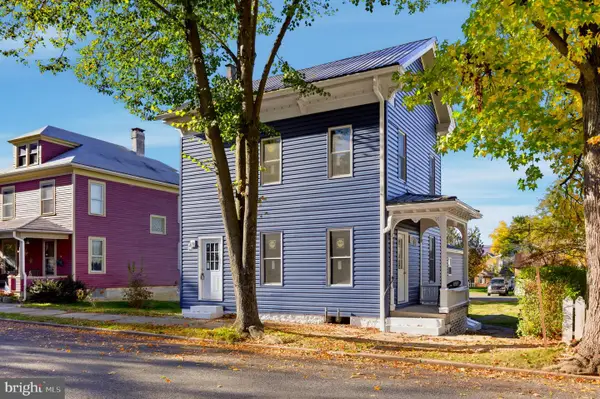606 Market St, MIFFLINBURG, PA 17844