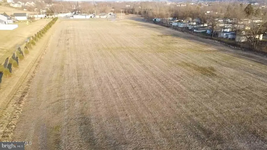595 N 8th St, Mifflinburg, PA 17844 - #3