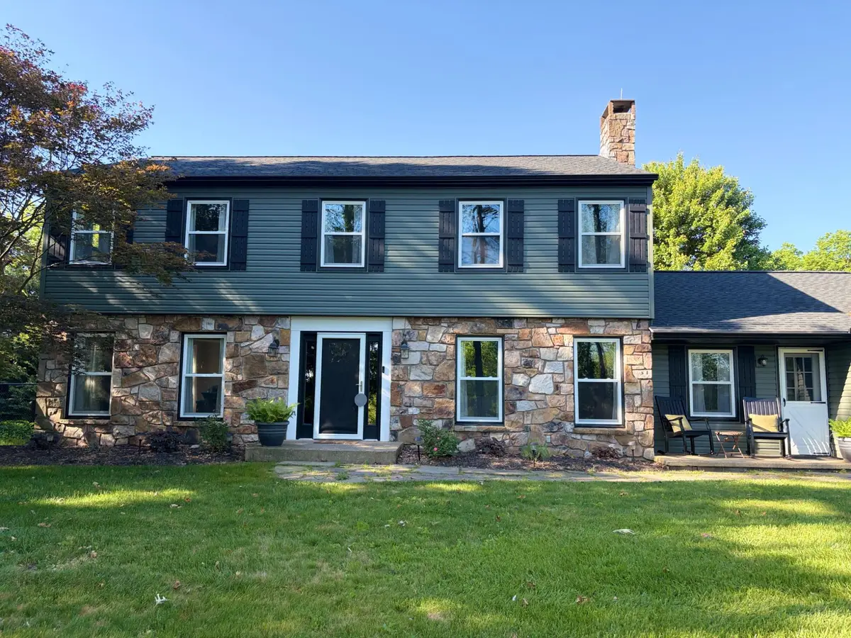 451 Hawthorne Dr, Lewisburg, PA 17837 - #1
