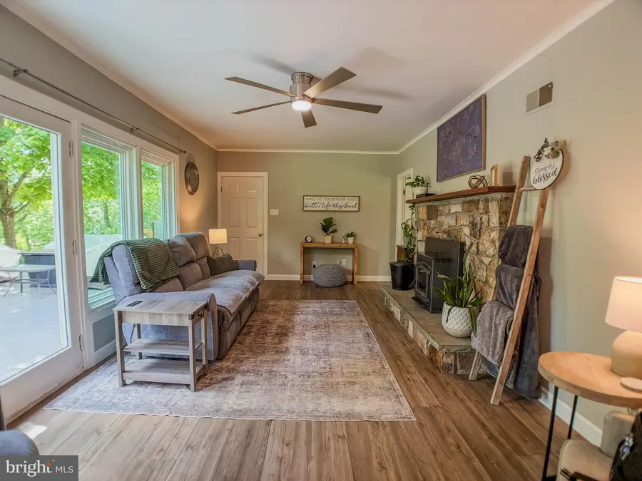 451 Hawthorne Dr, Lewisburg, PA 17837 - #3
