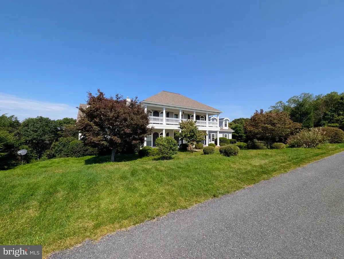 218 Gregory Dr, Selinsgrove, PA 17870 - #1