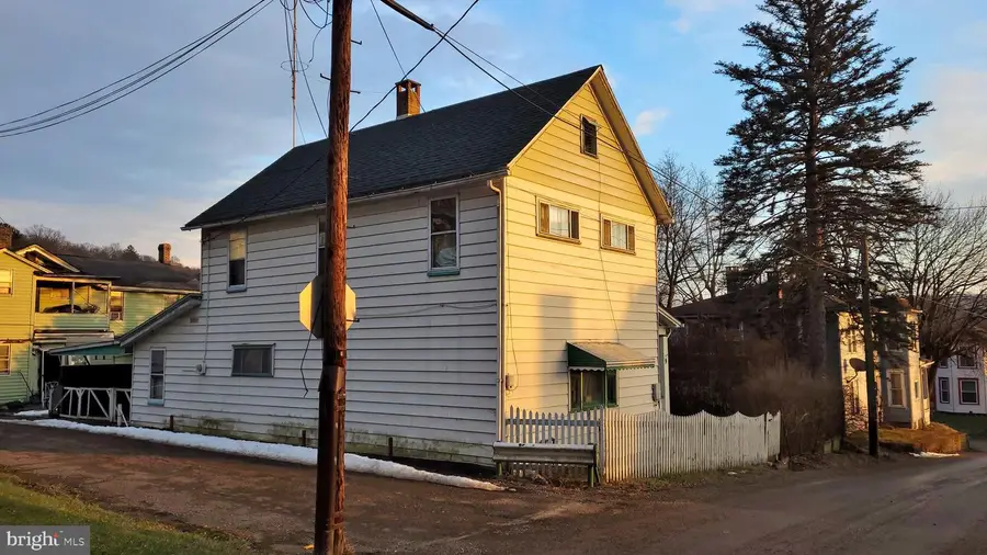 9 Oak St, Oil City, PA 16301 - #2