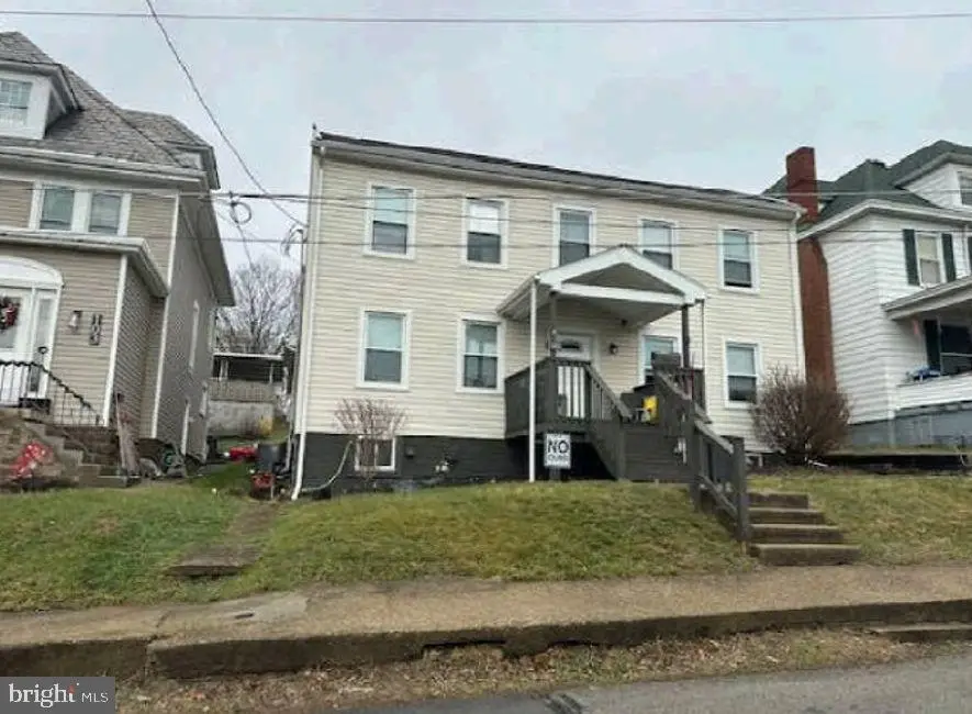 105 1st St, Bentleyville, PA 15314 - #1