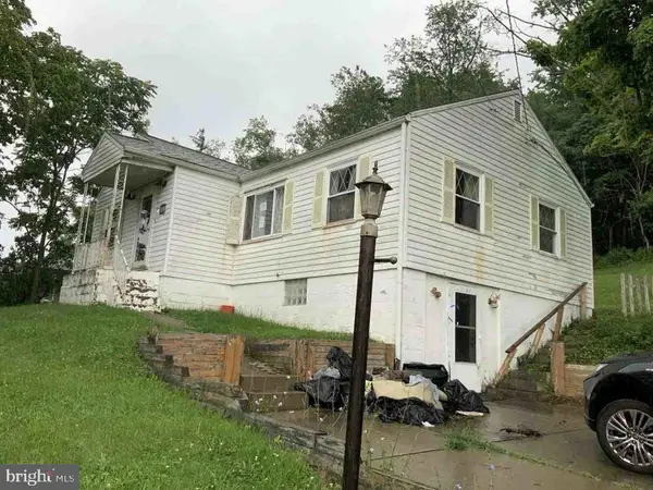 939 S Central Ave, CANONSBURG, PA 15317