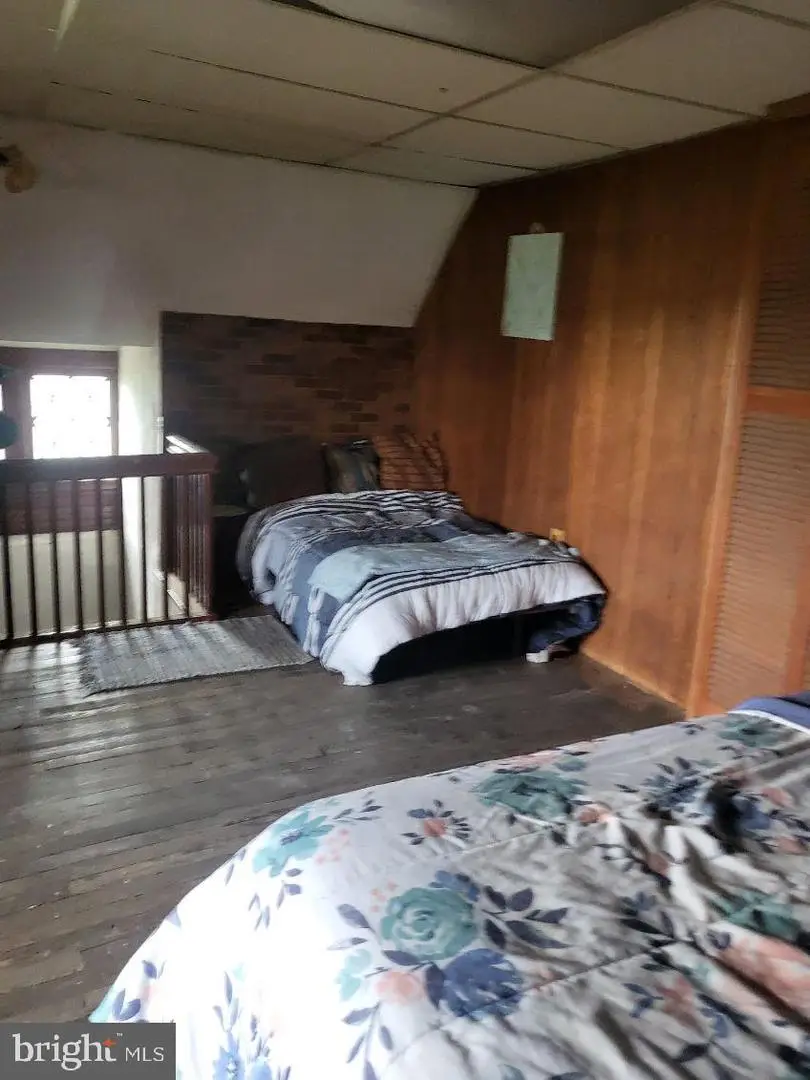 413 Delaware St, Monessen, PA 15062 - #3