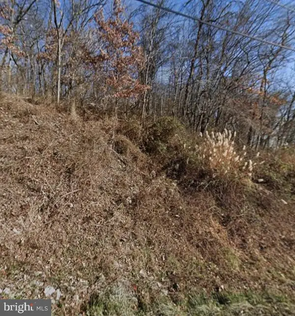 00 Laura St, JEANNETTE, PA 15644